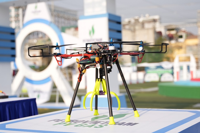 Thiết bị bay không người lái, AI camera xử lý tại biên